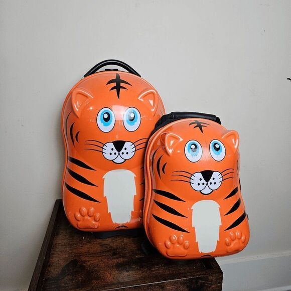 Travel Buddies Travel Set Buddy Carry On Luggage Tiger & Kid's BackpackOrange/